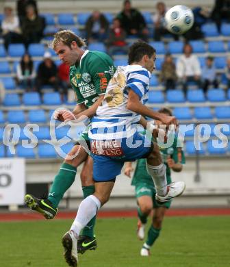 Fussball. Kaerntner Liga. VSV gegen SV Lendorf. Ebner Sandro (VSV), Duller Manfred (Lendorf). Villach, 10.10.2009. 
Foto: Kuess

---
pressefotos, pressefotografie, kuess, qs, qspictures, sport, bild, bilder, bilddatenbank