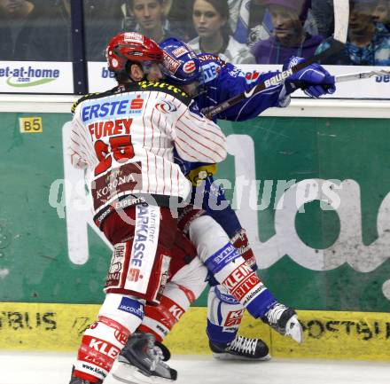 EBEL. Eishockey Bundesliga. EC Pasut VSV gegen KAC.  Mikael Wahlberg, (VSV), Kirk Furey (KAC). Villach, am 11.10.2009.
Foto: Kuess 


---
pressefotos, pressefotografie, kuess, qs, qspictures, sport, bild, bilder, bilddatenbank