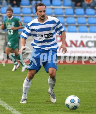 Fussball. Kaerntner Liga. VSV gegen SV Lendorf. Rene Prettenthaler (VSV). Villach, 10.10.2009. 
Foto: Kuess

---
pressefotos, pressefotografie, kuess, qs, qspictures, sport, bild, bilder, bilddatenbank