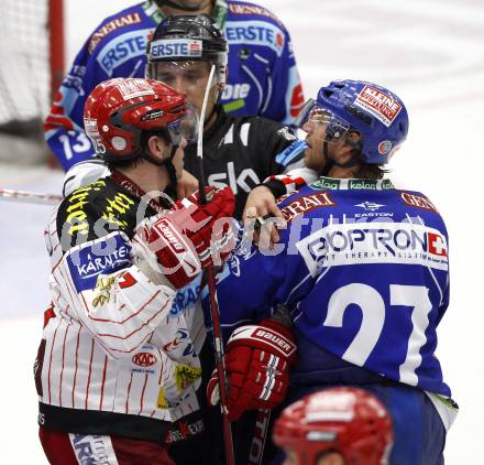 EBEL. Eishockey Bundesliga. EC Pasut VSV gegen KAC.  Wolfgang Kromp, (VSV), Kirk Furey (KAC). Villach, am 11.10.2009.
Foto: Nadja Kuess 


---
pressefotos, pressefotografie, kuess, qs, qspictures, sport, bild, bilder, bilddatenbank