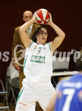 ABL. Basketball Bundesliga. Kelag Woerthersee Piraten gegen Swans Gmunden. Andreas Kuttnig (Piraten). Klagenfurt, am 10.10.2009.
Foto: Kuess
---
pressefotos, pressefotografie, kuess, qs, qspictures, sport, bild, bilder, bilddatenbank