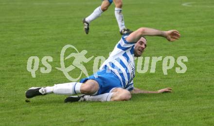 Fussball. Kaerntner Liga. VSV gegen SV Lendorf. Arno Schuri (VSV). Villach, 10.10.2009. 
Foto: Kuess

---
pressefotos, pressefotografie, kuess, qs, qspictures, sport, bild, bilder, bilddatenbank