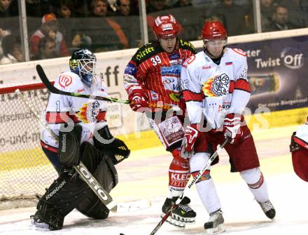 EBEL. Eishockey Bundesliga. KAC gegen HK Acroni Jesenice. Jeff Shantz,  (KAC), Dov Grumet-Morris, Sabahudin KOvacevic (Jesenice). Klagenfurt, am 13.10.2009.
Foto: Nadja Kuess 

---
pressefotos, pressefotografie, kuess, qs, qspictures, sport, bild, bilder, bilddatenbank