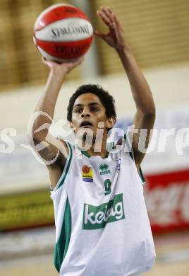 Basketball Bundesliga. Kelag Woerthersee Piraten gegen Fuerstenfeld Panthers. Samuel Bachlechner (Piraten). Klagenfurt, am 15.10.2009.
Foto: Kuess

---
pressefotos, pressefotografie, kuess, qs, qspictures, sport, bild, bilder, bilddatenbank