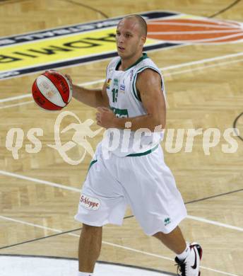 ABL. Basketball Bundesliga. Woerthersee Piraten gegen Fuerstenfeld Panthers. Davor Sattler (Piraten). KLagenfurt, am 15.10.2009.
Foto: Kuess 
---
pressefotos, pressefotografie, kuess, qs, qspictures, sport, bild, bilder, bilddatenbank