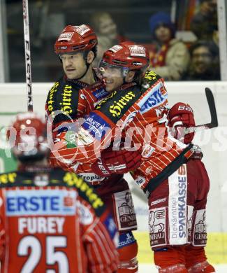 EBEL. Eishockey Bundesliga. KAC gegen EV Vienna Capitals.  Torjubel Jeff Shantz, Dieter Kalt (KAC). Klagenfurt, am 16.10.2009.
Foto: Kuess 

---
pressefotos, pressefotografie, kuess, qs, qspictures, sport, bild, bilder, bilddatenbank