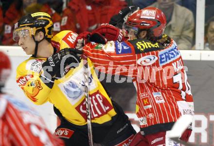 EBEL. Eishockey Bundesliga. KAC gegen EV Vienna Capitals.  Dieter Kalt, (KAC),  Peter Schweda (Vienna Capitals). Klagenfurt, am 16.10.2009.
Foto: Kuess 

---
pressefotos, pressefotografie, kuess, qs, qspictures, sport, bild, bilder, bilddatenbank