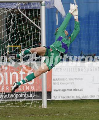 FussballRegionalliga. SAK gegen FC Blau Weiss Linz. Alexander Kofler (SAK). Klagenfurt, am 17.10.2009.
Foto: Kuess
---
pressefotos, pressefotografie, kuess, qs, qspictures, sport, bild, bilder, bilddatenbank