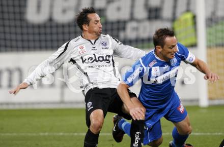 Fussball. Tipp3-Bundesliga. SK Austria Kaernten gegen Magna Wiener Neustadt. Matthias Dollinger, (Austria Kaernten), Hannes Aigner (Wiener Neustadt). Klagenfurt, 17.10.2009. 
Foto: Kuess

---
pressefotos, pressefotografie, kuess, qs, qspictures, sport, bild, bilder, bilddatenbank