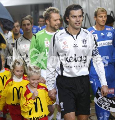 Fussball. Tipp3-Bundesliga. SK Austria Kaernten gegen Magna Wiener Neustadt. Jocelyn Blanchard (Austria Kaernten). Klagenfurt, 17.10.2009. 
Foto: Kuess

---
pressefotos, pressefotografie, kuess, qs, qspictures, sport, bild, bilder, bilddatenbank