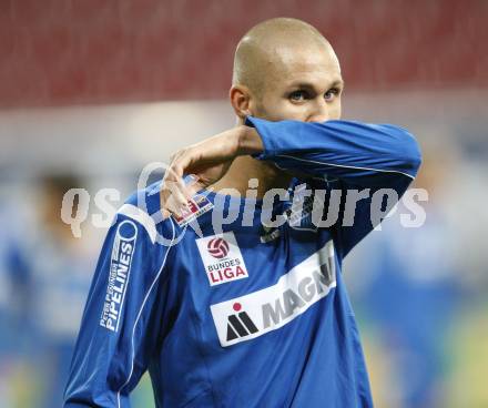 Fussball. Tipp3-Bundesliga. SK Austria Kaernten gegen Magna Wiener Neustadt. Patrick Wolf (Wiener Neustadt). Klagenfurt, 17.10.2009. 
Foto: Kuess

---
pressefotos, pressefotografie, kuess, qs, qspictures, sport, bild, bilder, bilddatenbank