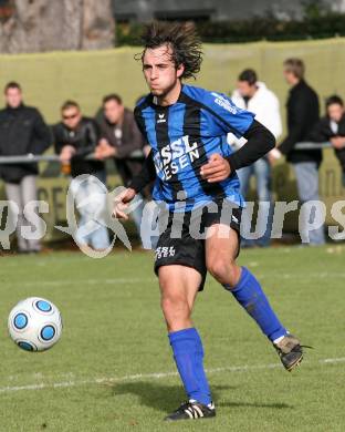 Fussball. Unterliga West. SC Landskron gegen SG Drautal. Koslitsch Benjamin (Drautal). Landskron, 17.10.2009. 
Foto: Kuess

---
pressefotos, pressefotografie, kuess, qs, qspictures, sport, bild, bilder, bilddatenbank