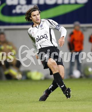 Fussball. Tipp3-Bundesliga. SK Austria Kaernten gegen Magna Wiener Neustadt. Jocelyn Blanchard (Austria Kaernten). Klagenfurt, 17.10.2009. 
Foto: Kuess

---
pressefotos, pressefotografie, kuess, qs, qspictures, sport, bild, bilder, bilddatenbank