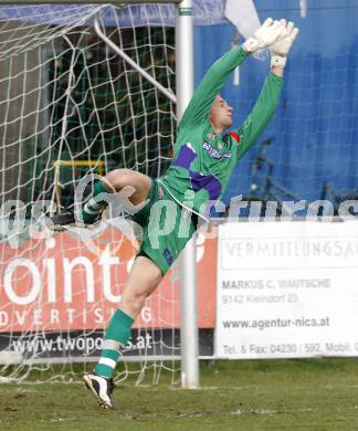 FussballRegionalliga. SAK gegen FC Blau Weiss Linz. Alexander Kofler (SAK). Klagenfurt, am 17.10.2009.
Foto: Kuess
---
pressefotos, pressefotografie, kuess, qs, qspictures, sport, bild, bilder, bilddatenbank