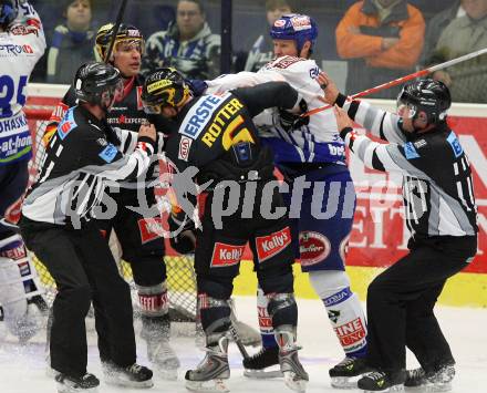 EBEL. Eishockey Bundesliga. EC Pasut VSV gegen Vienna Capitals.  Mike Stewart, (VSV), Rafael Rotter (Caps). Villach, am 18.10.2009.
Foto: Kuess 


---
pressefotos, pressefotografie, kuess, qs, qspictures, sport, bild, bilder, bilddatenbank