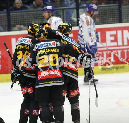 EBEL. Eishockey Bundesliga. EC Pasut VSV gegen Vienna Capitals.  Torjubel Caps. Villach, am 18.10.2009.
Foto: Kuess 


---
pressefotos, pressefotografie, kuess, qs, qspictures, sport, bild, bilder, bilddatenbank