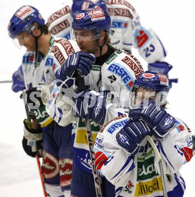 EBEL. Eishockey Bundesliga. EC Pasut VSV gegen Vienna Capitals. Enttaeuschung. Wolfgang Kromp, Thomas Pfeffer, Nico Toff  (VSV). Villach, am 18.10.2009.
Foto: Kuess 


---
pressefotos, pressefotografie, kuess, qs, qspictures, sport, bild, bilder, bilddatenbank