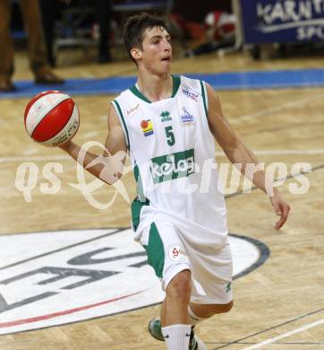 ABL. Basketball Bundesliga. Kelag Woerthersee Piraten gegen Swans Gmunden. Sebastian Schaal (Piraten). Klagenfurt, am 10.10.2009.
Foto: Kuess
---
pressefotos, pressefotografie, kuess, qs, qspictures, sport, bild, bilder, bilddatenbank