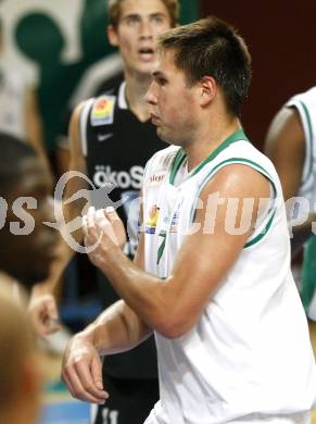 Basketball Bundesliga. Woerthersee Piraten gegen Guessing Knights. Bernhard Weber (Piraten). Klagenfurt, am 18.10.2009.
Foto: Kuess

---
pressefotos, pressefotografie, kuess, qs, qspictures, sport, bild, bilder, bilddatenbank