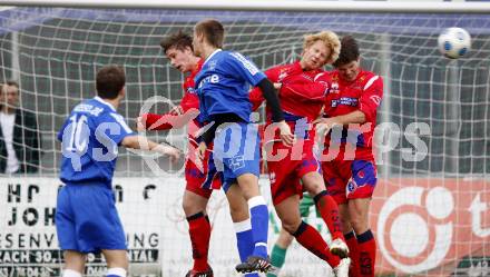 FussballRegionalliga. SAK gegen FC Blau Weiss Linz. Patrick Lausegger, Johannes Isopp, Marko Kriznik (SAK). Klagenfurt, am 17.10.2009.
Foto: Kuess
---
pressefotos, pressefotografie, kuess, qs, qspictures, sport, bild, bilder, bilddatenbank