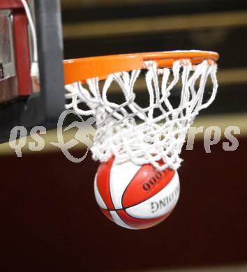 Basketball Bundesliga. Woerthersee Piraten gegen Guessing Knights. Klagenfurt, am 18.10.2009.
Foto: Kuess

---
pressefotos, pressefotografie, kuess, qs, qspictures, sport, bild, bilder, bilddatenbank