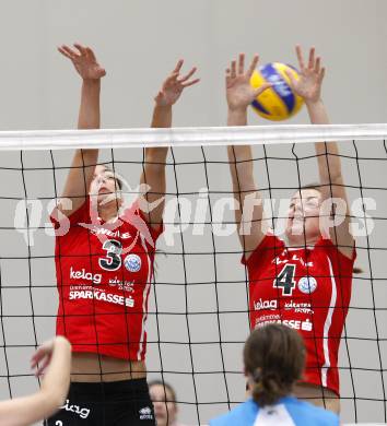 Volleyball. OEVV Cup. ATSC Wildcats gegen Melk. Lina Sabine GORBACH, Samira MAUCH (Wildcats). Klagenfurt, am 18.10.2009.
Foto: Kuess

---
pressefotos, pressefotografie, kuess, qs, qspictures, sport, bild, bilder, bilddatenbank