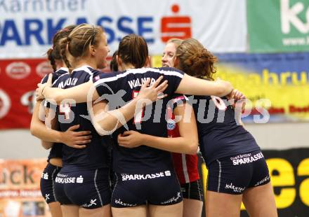 Volleyball MEVZA. ATSC Wildcats gegen Vital Ljubljana. Jubel (Wildcats). Klagenfurt, am 14.10.2009.
Foto: Kuess
---
pressefotos, pressefotografie, kuess, qs, qspictures, sport, bild, bilder, bilddatenbank