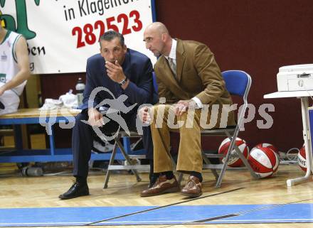 ABL. Basketball Bundesliga. Kelag Woerthersee Piraten gegen Swans Gmunden. Co-Trainer Emir Osmanovic, Trainer Nenad Videka (Piraten). Klagenfurt, am 10.10.2009.
Foto: Kuess
---
pressefotos, pressefotografie, kuess, qs, qspictures, sport, bild, bilder, bilddatenbank