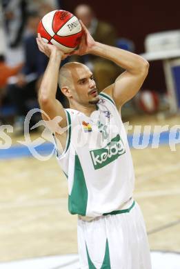 ABL. Basketball Bundesliga. Kelag Woerthersee Piraten gegen Swans Gmunden. Joachim Buggelsheim (Piraten). Klagenfurt, am 10.10.2009.
Foto: Kuess
---
pressefotos, pressefotografie, kuess, qs, qspictures, sport, bild, bilder, bilddatenbank