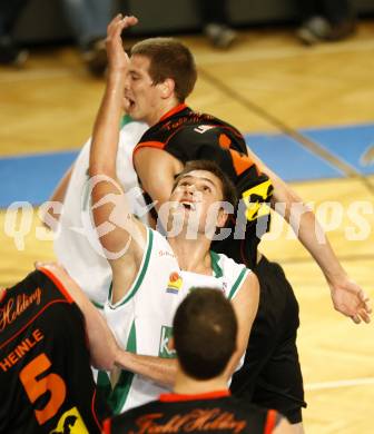 ABL. Basketball Bundesliga. Woerthersee Piraten gegen Fuerstenfeld Panthers. Bernhard Weber (Piraten). KLagenfurt, am 15.10.2009.
Foto: Kuess 
---
pressefotos, pressefotografie, kuess, qs, qspictures, sport, bild, bilder, bilddatenbank