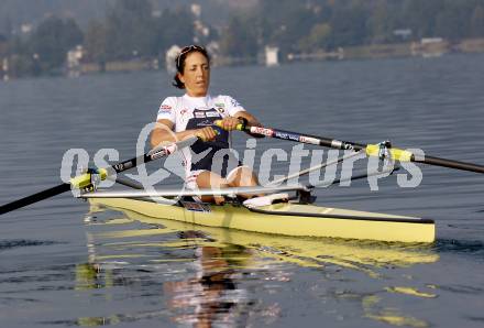 Rudern. Michaela Taupe Traer. Klagenfurt, 27.9.2009.
Foto: Kuess
---
pressefotos, pressefotografie, kuess, qs, qspictures, sport, bild, bilder, bilddatenbank