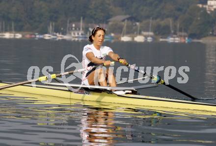 Rudern. Michaela Taupe Traer. Klagenfurt, 27.9.2009.
Foto: Kuess
---
pressefotos, pressefotografie, kuess, qs, qspictures, sport, bild, bilder, bilddatenbank