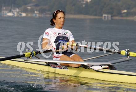 Rudern. Michaela Taupe Traer. Klagenfurt, 27.9.2009.
Foto: Kuess
---
pressefotos, pressefotografie, kuess, qs, qspictures, sport, bild, bilder, bilddatenbank