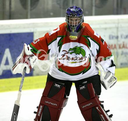 Eishockey Frauen Bundesliga. DEC Dragons Klagenfurt gegen EHC Gipsy Girls Villach. Christine Geiger (Klagenfurt). Klagenfurt, am 21.10.2009.
Foto: Kuess
---
pressefotos, pressefotografie, kuess, qs, qspictures, sport, bild, bilder, bilddatenbank