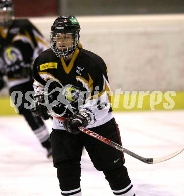 Eishockey Frauen Bundesliga. DEC Dragons Klagenfurt gegen EHC Gipsy Girls Villach. Martina Bacher (Villach). Klagenfurt, am 21.10.2009.
Foto: Kuess
---
pressefotos, pressefotografie, kuess, qs, qspictures, sport, bild, bilder, bilddatenbank