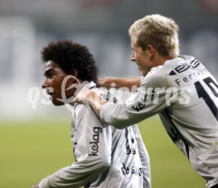 Fussball. Tipp3-Bundesliga. SK Austria Kelag Kaernten gegen SV Superfund Kapfenberg. Torjubel Sandro Ferreira Da Silva, Thomas Hinum (Austria Kaernten). Klagenfurt, 24.10.2009.
Foto: Kuess  

---
pressefotos, pressefotografie, kuess, qs, qspictures, sport, bild, bilder, bilddatenbank