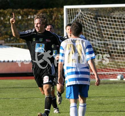 Fussball. Kaerntner Liga. VSV gegen Rapid Lienz A. Stresch Stefan (VSV), Ebner Markus (Rapid Lienz A). Villach, 24.10.2009.
Foto: Kuess
---
pressefotos, pressefotografie, kuess, qs, qspictures, sport, bild, bilder, bilddatenbank