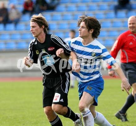 Fussball. Kaerntner Liga. VSV gegen Rapid Lienz A. Banic Luka (VSV), Konrad Hannes (Rapid Lienz A). Villach, 24.10.2009.
Foto: Kuess
---
pressefotos, pressefotografie, kuess, qs, qspictures, sport, bild, bilder, bilddatenbank