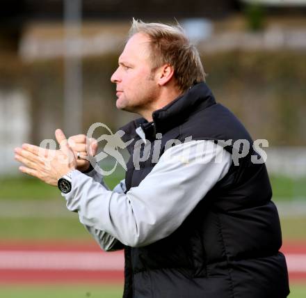 Fussball. Kaerntner Liga. VSV gegen Rapid Lienz A. Trainer Wallner Wolfgang (VSV). Villach, 24.10.2009.
Foto: Kuess

---
pressefotos, pressefotografie, kuess, qs, qspictures, sport, bild, bilder, bilddatenbank