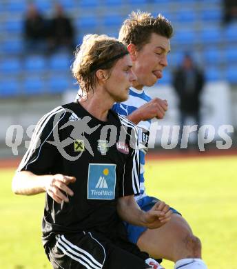 Fussball. Kaerntner Liga. VSV gegen Rapid Lienz A. Wernitznig Christopher (VSV), Konrad Hannes (Rapid Lienz A). Villach, 24.10.2009.
Foto: Kuess

---
pressefotos, pressefotografie, kuess, qs, qspictures, sport, bild, bilder, bilddatenbank