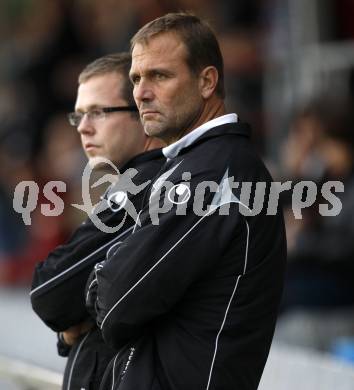 Fussball Kaerntner Liga. FC Welzenegg gegen SVG Bleiburg. Trainer Josef Hasitzka (Bleiburg). Welzenegg, am 24.10.2009.
Foto: Kuess
---
pressefotos, pressefotografie, kuess, qs, qspictures, sport, bild, bilder, bilddatenbank