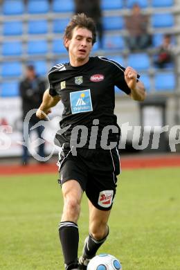 Fussball. Kaerntner Liga. VSV gegen Rapid Lienz A. Sumerauer Markus (Rapid Lienz A). Villach, 24.10.2009.
Foto: Kuess

---
pressefotos, pressefotografie, kuess, qs, qspictures, sport, bild, bilder, bilddatenbank