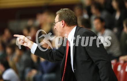 ABL. Basketball Bundesliga. Woerthersee Piraten gegen Fuerstenfeld Panthers. Guenther Offner (Piraten). KLagenfurt, am 15.10.2009.
Foto: Kuess 
---
pressefotos, pressefotografie, kuess, qs, qspictures, sport, bild, bilder, bilddatenbank