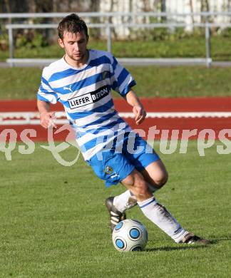 Fussball. Kaerntner Liga. VSV gegen Rapid Lienz A. Stresch Stefan (VSV). Villach, 24.10.2009.
Foto: Kuess

---
pressefotos, pressefotografie, kuess, qs, qspictures, sport, bild, bilder, bilddatenbank