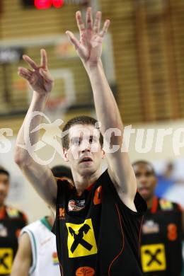 ABL. Basketball Bundesliga. Woerthersee Piraten gegen Fuerstenfeld Panthers. Nate Linhart (Fuerstenfeld). KLagenfurt, am 15.10.2009.
Foto: Kuess 
---
pressefotos, pressefotografie, kuess, qs, qspictures, sport, bild, bilder, bilddatenbank