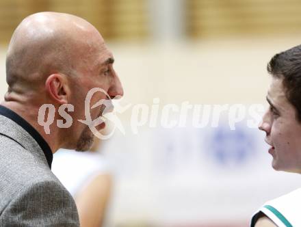 ABL. Basketball Bundesliga. Woerthersee Piraten gegen Fuerstenfeld Panthers. Trainer Nenad Videka (Piraten). KLagenfurt, am 15.10.2009.
Foto: Kuess 
---
pressefotos, pressefotografie, kuess, qs, qspictures, sport, bild, bilder, bilddatenbank