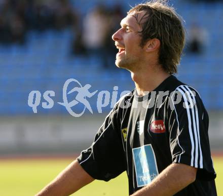 Fussball. Kaerntner Liga. VSV gegen Rapid Lienz A. Kropiunik Marjan (Rapid Lienz A). Villach, 24.10.2009.
Foto: Kuess

---
pressefotos, pressefotografie, kuess, qs, qspictures, sport, bild, bilder, bilddatenbank