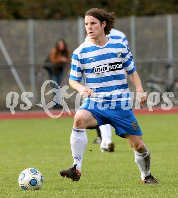 Fussball. Kaerntner Liga. VSV gegen Rapid Lienz A. Banic Luka (VSV). Villach, 24.10.2009.
Foto: Kuess

---
pressefotos, pressefotografie, kuess, qs, qspictures, sport, bild, bilder, bilddatenbank