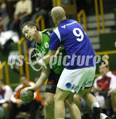 Handball Bundesliga. HCK59 gegen Stockerau. Marko Kogelnik (HCK), R. Muhm (Stockerau). Viktring, am 26.10.2009.
Foto: Kuess
---
pressefotos, pressefotografie, kuess, qs, qspictures, sport, bild, bilder, bilddatenbank