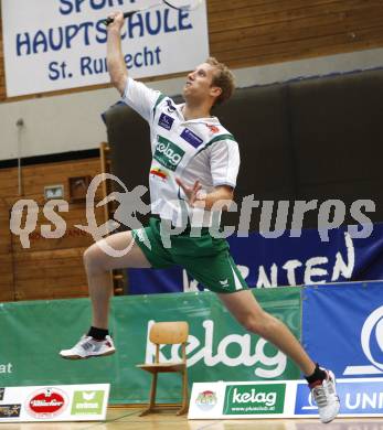 Badminton Bundesliga. ASKOE Kelag Kaernten gegen WBH Wien. Michael Trojan (Kaernten). Klagenfurt, am 26.10.2009.
Foto: Kuess
---
pressefotos, pressefotografie, kuess, qs, qspictures, sport, bild, bilder, bilddatenbank